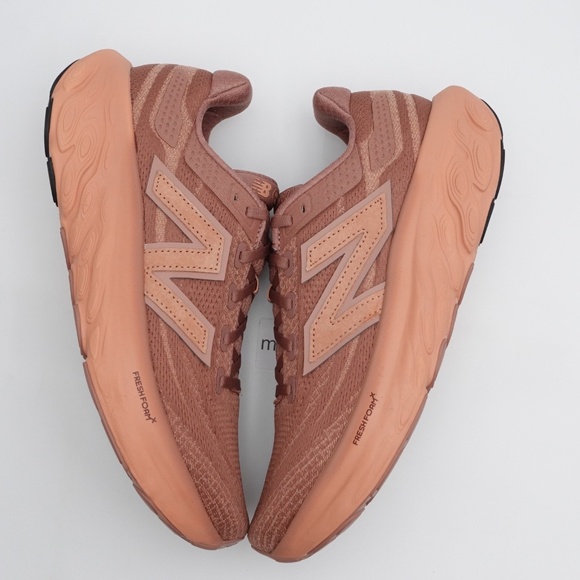 NEW Size 9.5 Men's New Balance Fresh Foam X 1080 V13 Utility Running Shoes - Picture 3 of 9